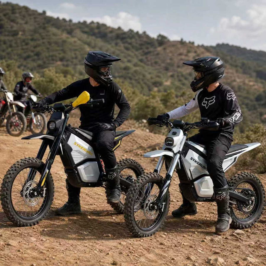 SYKERUNS electric dirt bike riding scene
